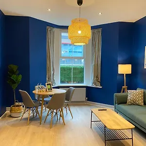 Apartment Aaron Wise - 17 Fitzhamon, Cardiff